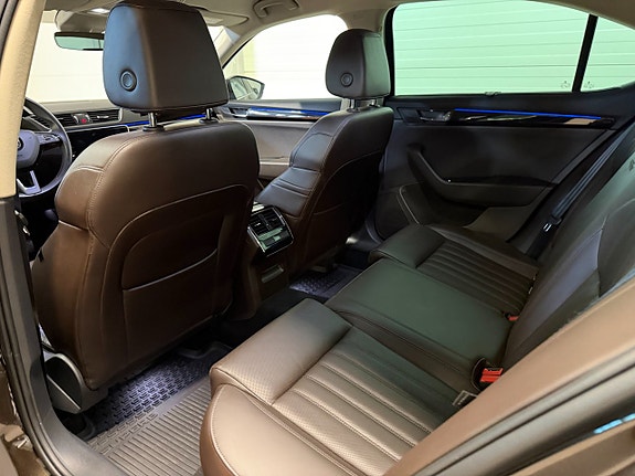 Skoda Superb 16 of 24