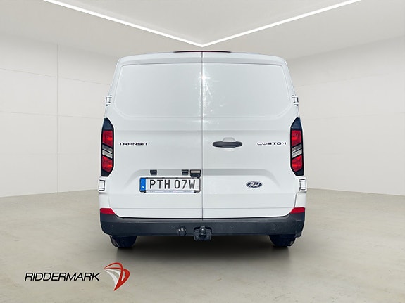 Ford Transit Custom 8 of 30