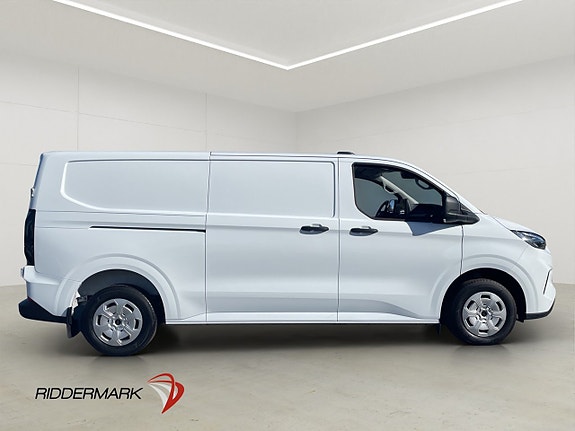 Ford Transit Custom 2 of 30
