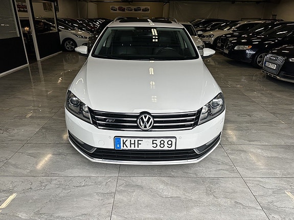Volkswagen Passat 12 of 21