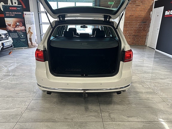 Volkswagen Passat 15 of 21