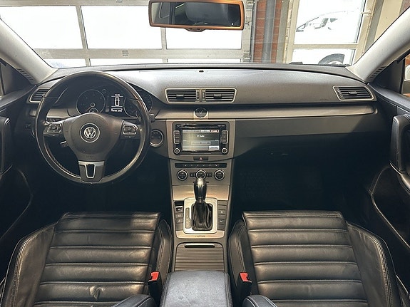 Volkswagen Passat 20 of 21
