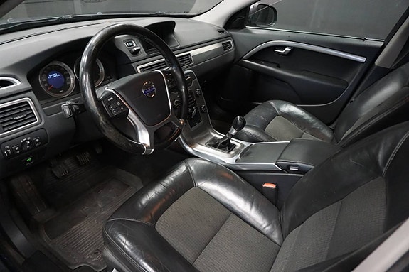 Volvo V70 5 of 12