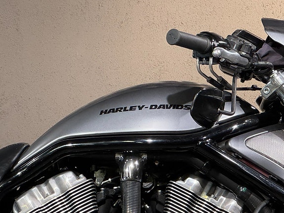 Harley-Davidson NIGHT ROD VRSCD 2 of 7