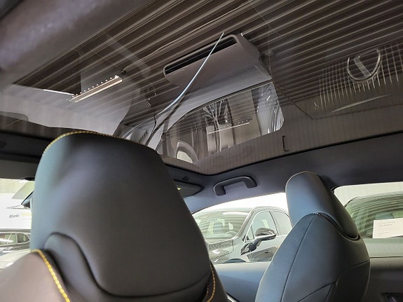 Toyota C-HR 10 of 18