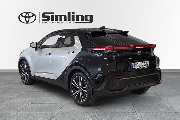 Toyota C-HR 3 of 18