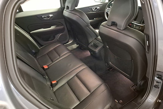 Volvo V60 13 of 15
