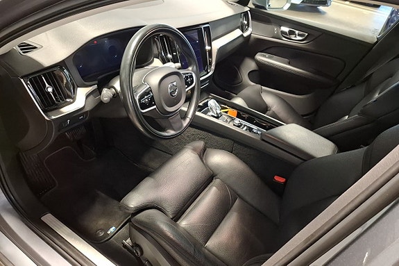 Volvo V60 10 of 15