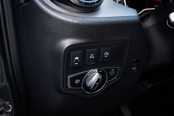 Mercedes-Benz X250 d 17 of 25