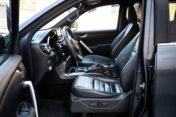 Mercedes-Benz X250 d 10 of 25