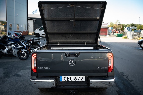 Mercedes-Benz X250 d 24 of 25