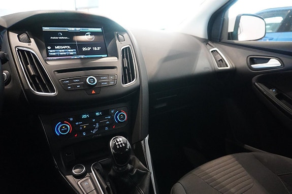 Ford Focus 8 of 13