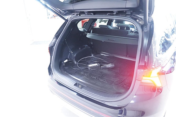 Hyundai Santa Fe 9 of 16