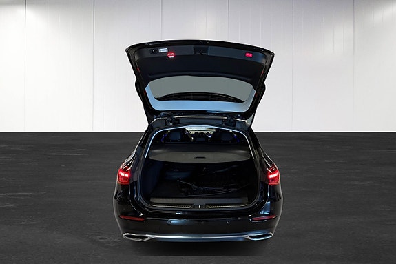 Mercedes-Benz C300 e 24 of 24