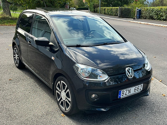 Volkswagen UP! 4 of 7