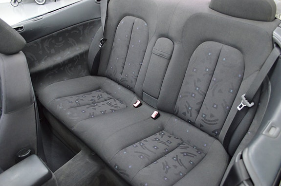 Mercedes-Benz CLK200 10 of 19