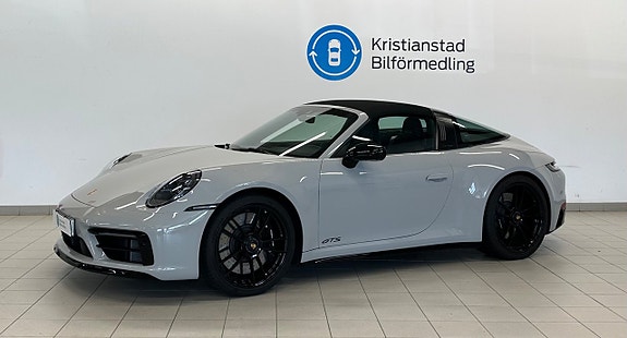 Porsche 911 Targa 4 GTS 6 of 15