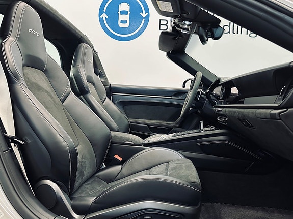 Porsche 911 Targa 4 GTS 11 of 15