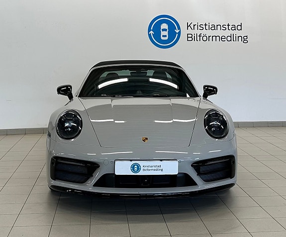 Porsche 911 Targa 4 GTS 5 of 15