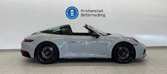 Porsche 911 Targa 4 GTS 8 of 15
