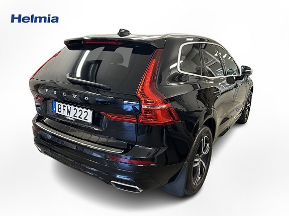 Volvo XC60 2 of 9