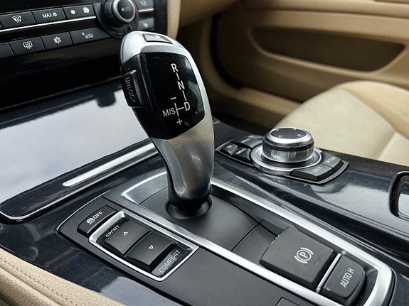 BMW 520d 12 of 25