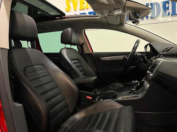 Volkswagen Passat Alltrack 18 of 27