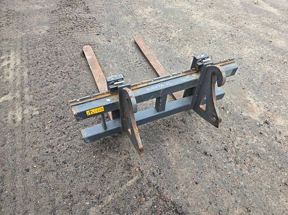 Kubota RT 220-2e 9 of 12