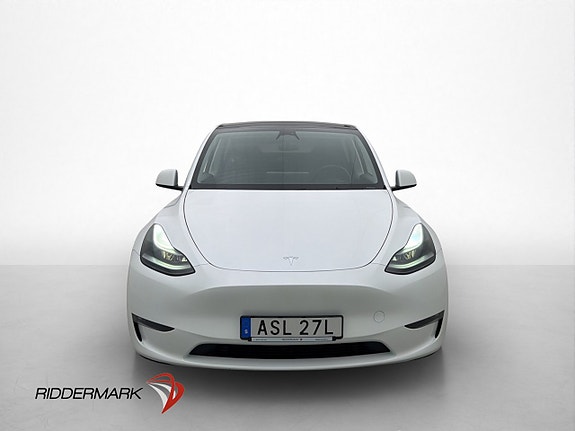 Tesla Model Y 3 of 30