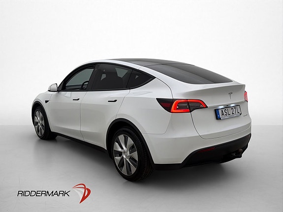 Tesla Model Y 6 of 30