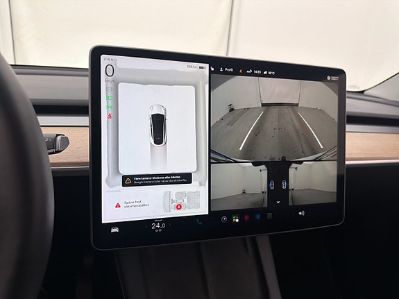 Tesla Model Y 29 of 30