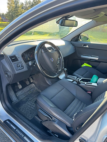 Volvo V50 5 of 6