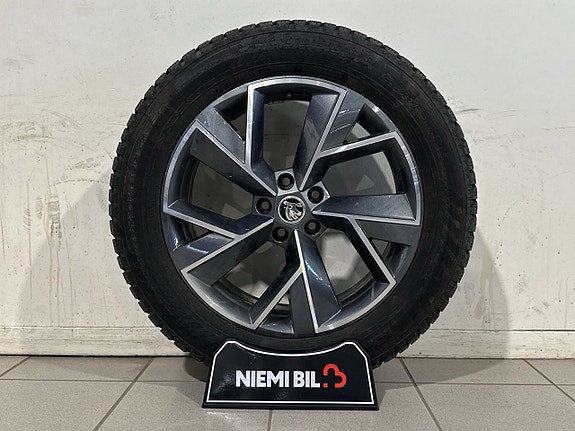 Skoda Enyaq 18 of 23
