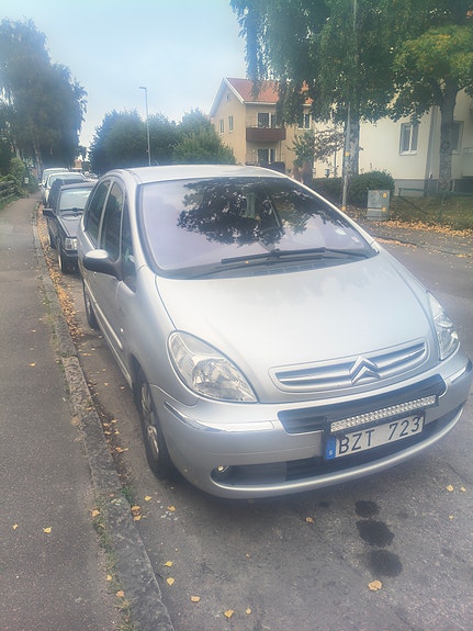 Citroen Xsara Picasso 2 of 7