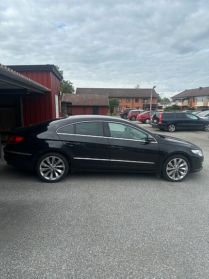 Volkswagen Passat CC 4 of 7