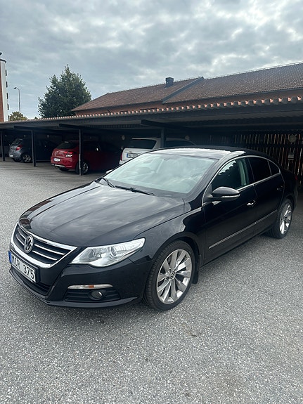 Volkswagen Passat CC 2 of 7