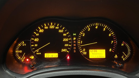Toyota Avensis 15 of 26