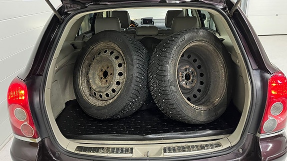 Toyota Avensis 22 of 26