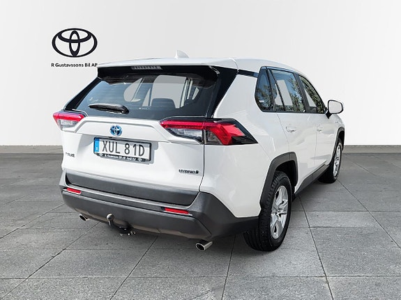 Toyota RAV4 10 of 10