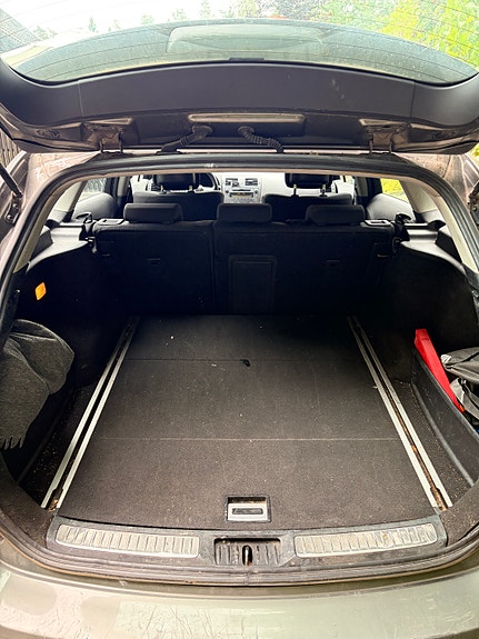 Toyota Avensis 3 of 7