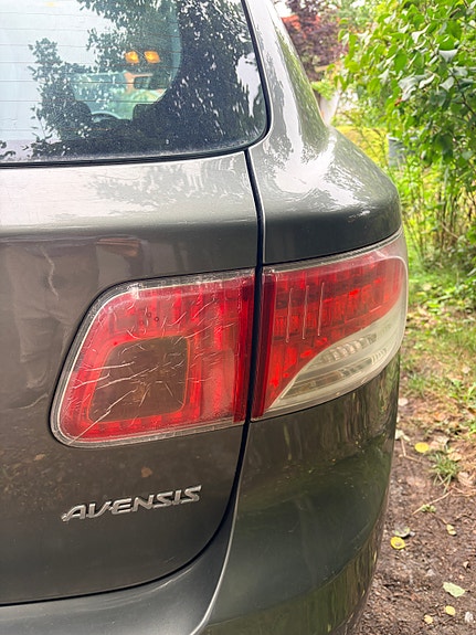 Toyota Avensis 5 of 7