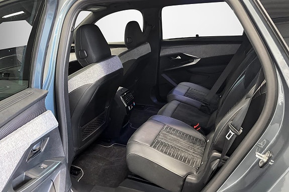 Peugeot e-5008 6 of 12