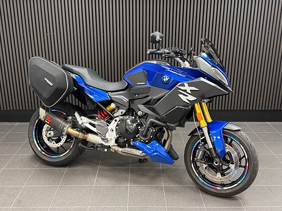 BMW F900XR