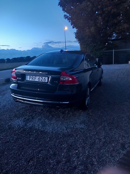 Volvo S80 2 of 14