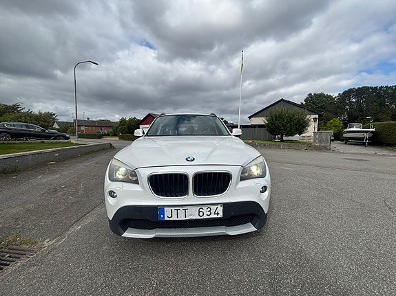 BMW X1 2 of 7