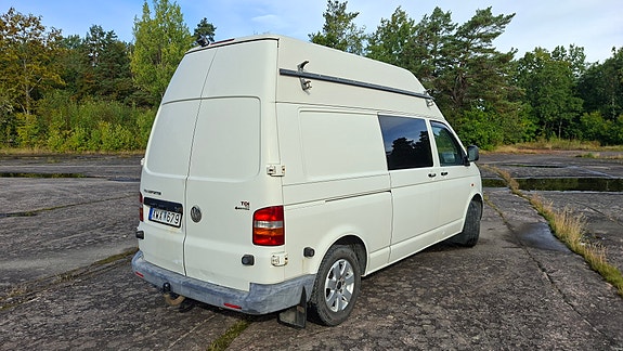 Volkswagen Caravelle 3 of 13