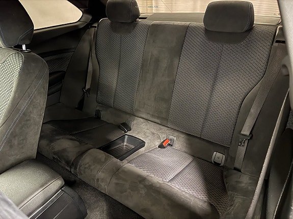 BMW 220d 13 of 20