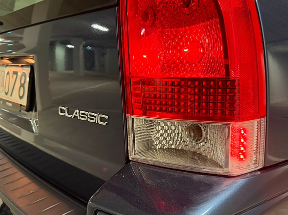 Volvo V70 12 of 12