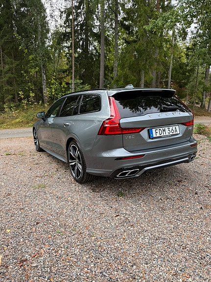 Volvo V60 4 of 9