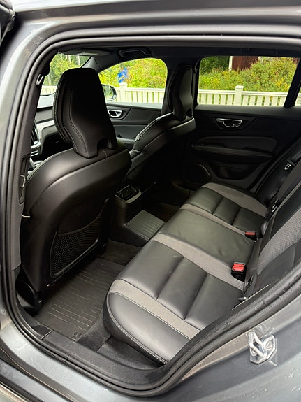 Volvo V60 8 of 9